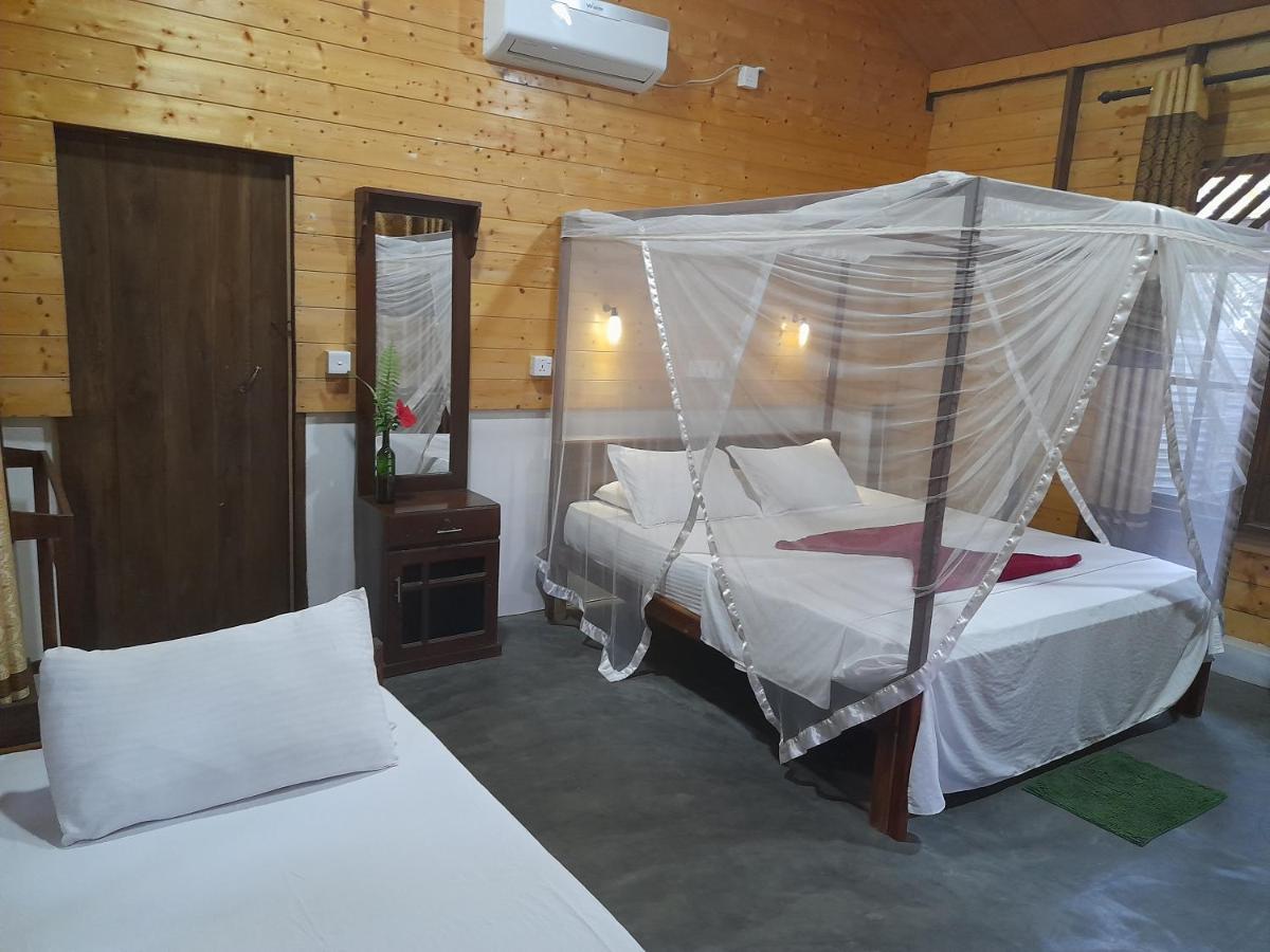Golden Beach Chalets Baie d'Arugam Extérieur photo